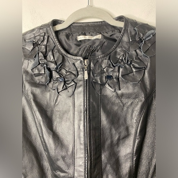 Peter Nygard women’s Faux leather black jacket w/floral design zip up - Picture 2 of 9